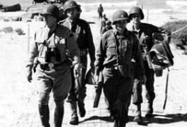Il generale Patton sulla spiaggia di Gela