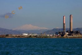 lo stabilimento visto dal mare